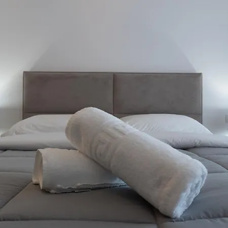 Apartment Quiet 1br With Balcony, Fast Wifi, Self Check-in *