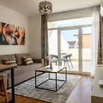 Quiet 1br With Balcony, Fast Wifi, Self Check-in *