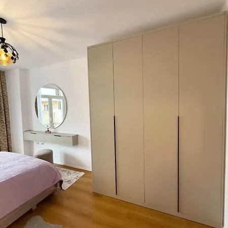 Daire Couple'S Spacious Apartment Near City Center Shkodër