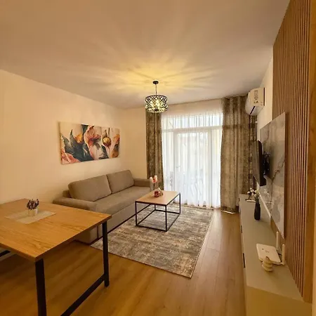 Couple'S Spacious Apartment Near City Center Shkodër