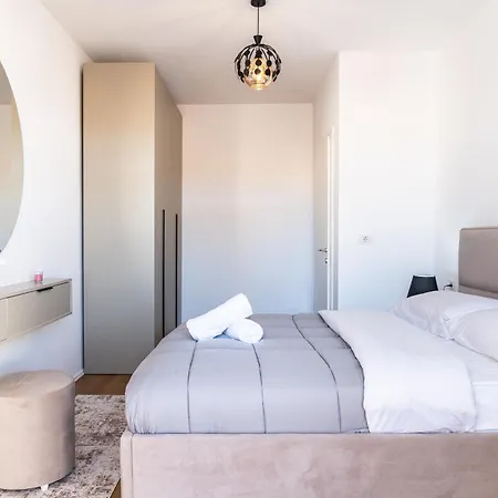 Apartament Quiet 1br With Balcony, Fast Wifi, Self Check-in Szkodra