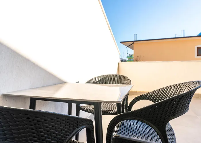 Quiet 1Br Apartment With Balcony, Fast Wifi, Self Check-In * Shkodër