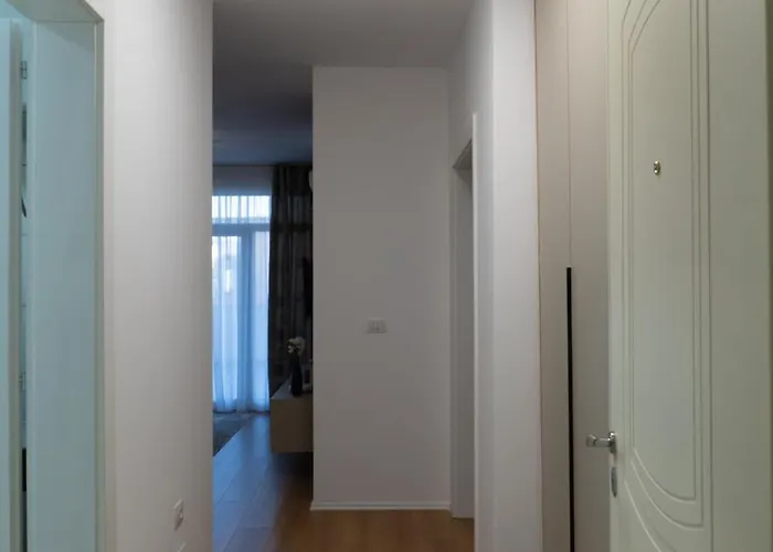 Quiet 1Br Apartment With Balcony, Fast Wifi, Self Check-In *