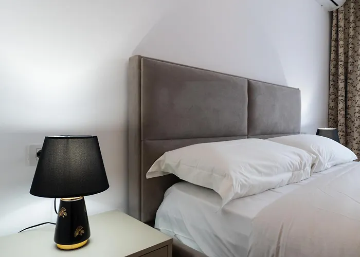 Quiet 1Br Apartment With Balcony, Fast Wifi, Self Check-In * Shkodër