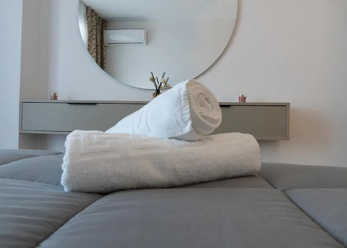 公寓 Peaceful And Spacious Near Center